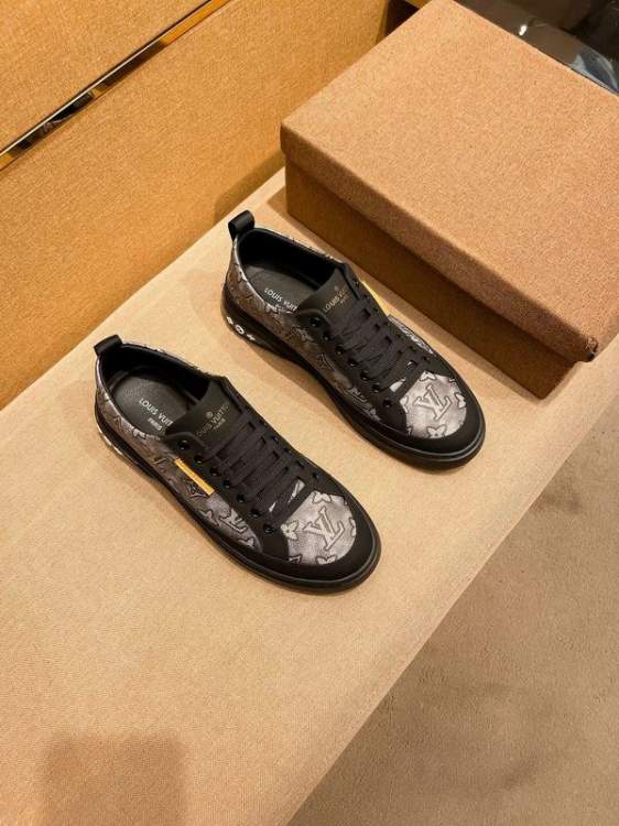 Picture of Louis Vuitton Shoes _SKULVsz38-44mnf051815358